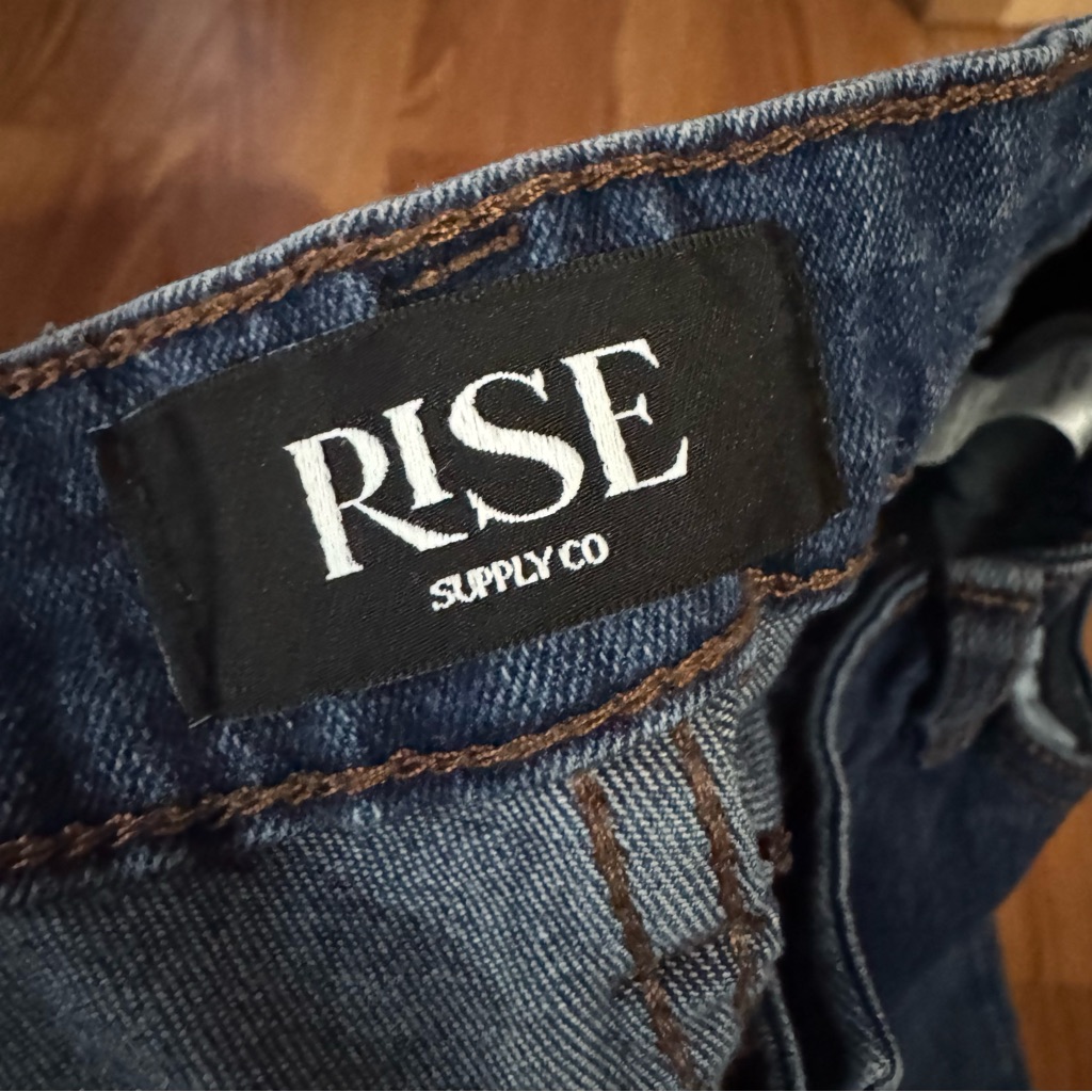Rise Supply Co Medium Wash Denim Flared Wide Leg Jeans Classic Y2k Basics — image 6 of 8